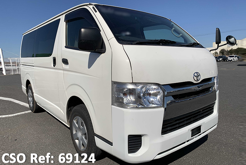 Toyota / Hiace 2017